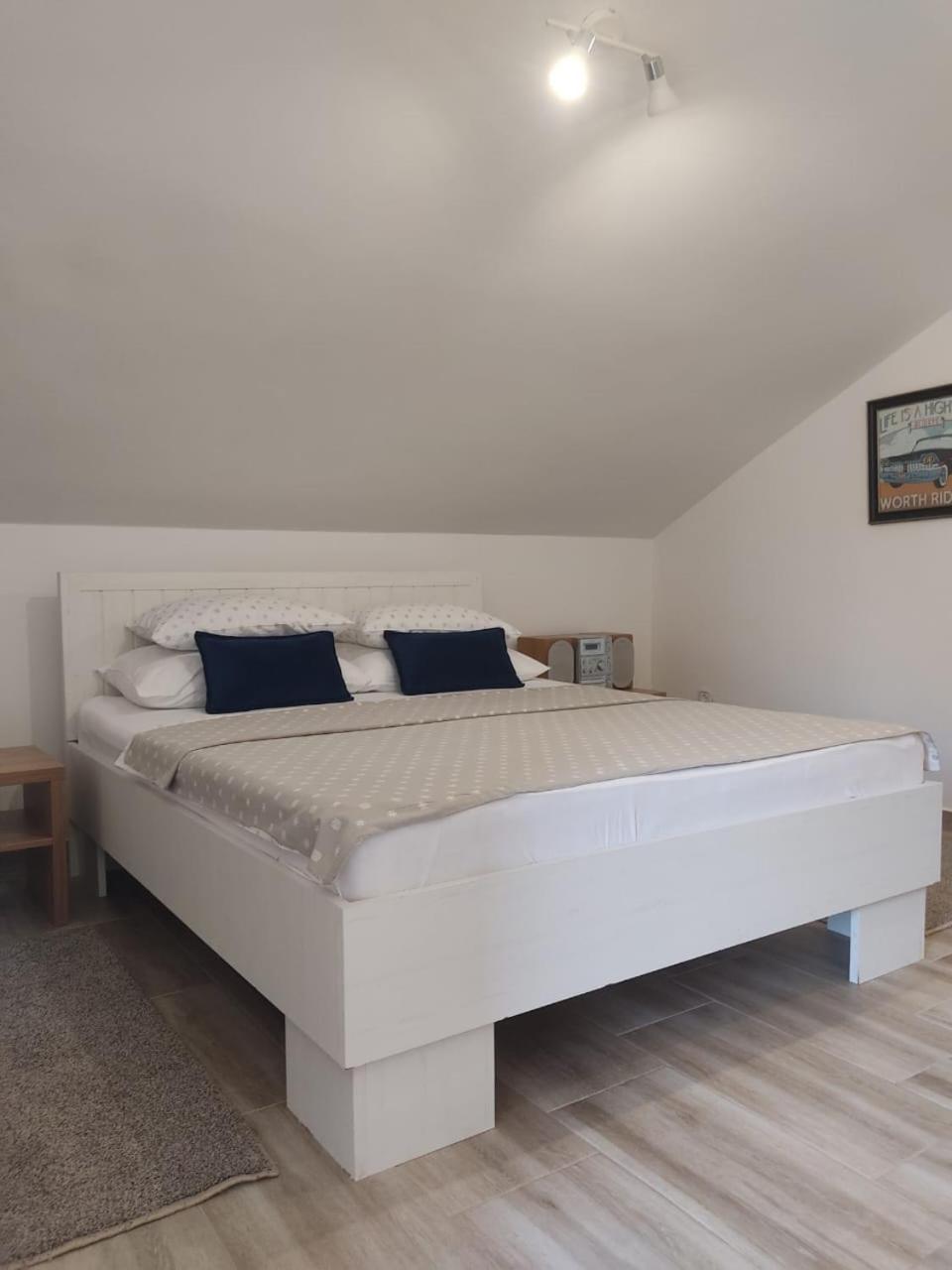 Apartment Maritimo Котор Екстериор снимка