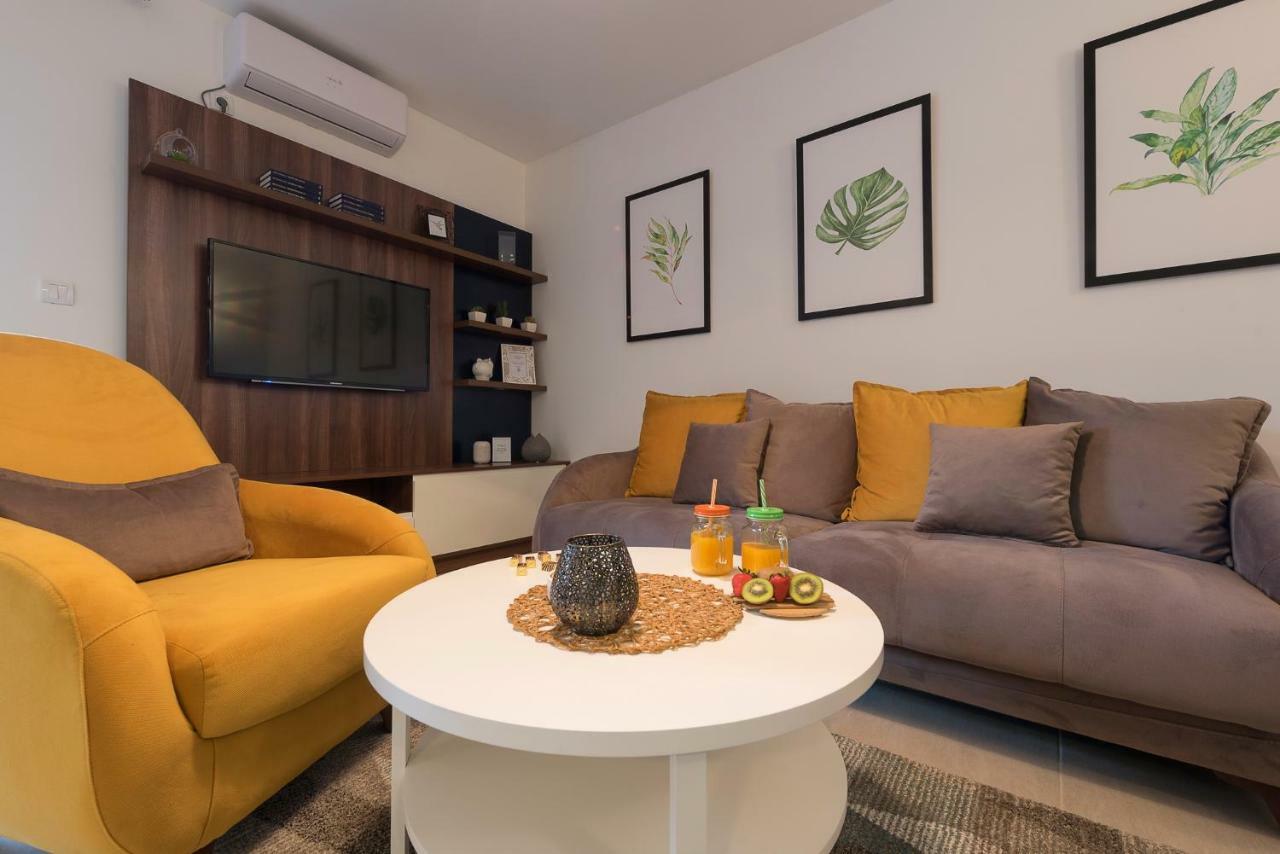 Apartment Maritimo Котор Екстериор снимка